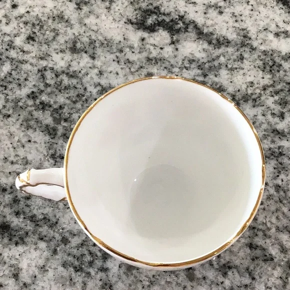 Vintage England Bone China Floral Cup! - Picture 3 of 4